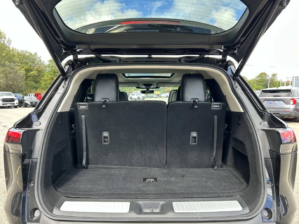 Used 2023 INFINITI QX60 Luxe AWD/4WD image 11