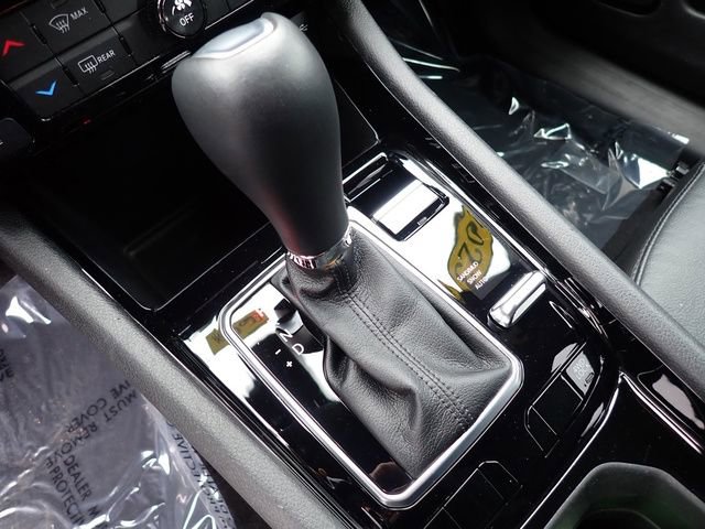 Used 2023 Jeep Compass Limited image 21