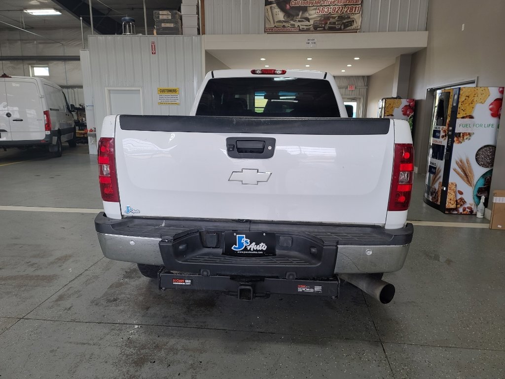 Used 2014 Chevrolet Silverado 3500 LT w/ Interior Plus Package AWD/4WD image 6