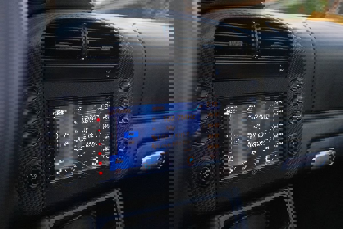 Used 2004 Porsche 911 Carrera 4S image 17