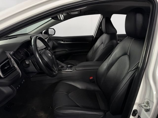 Used 2023 Toyota Camry XSE FWD image 14