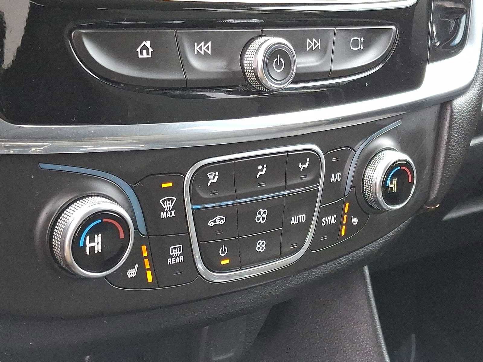 Certified 2018 Chevrolet Traverse LT image 24