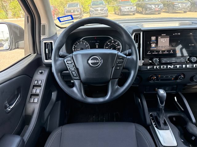 Certified 2025 Nissan Frontier SV RWD image 14