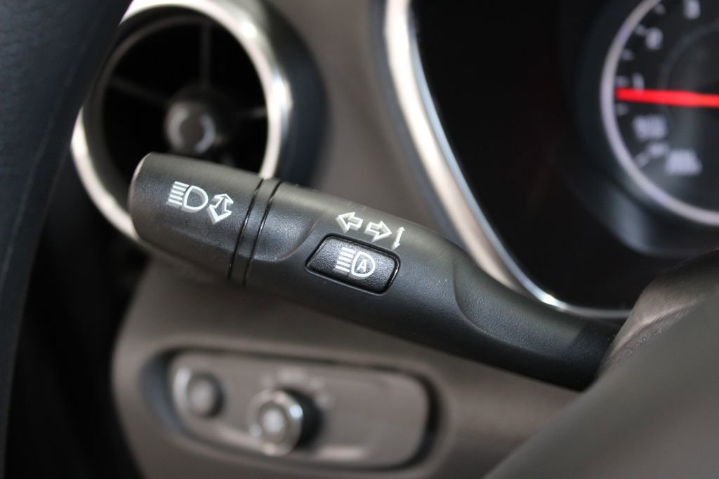 Used 2025 Chevrolet Blazer LT image 37