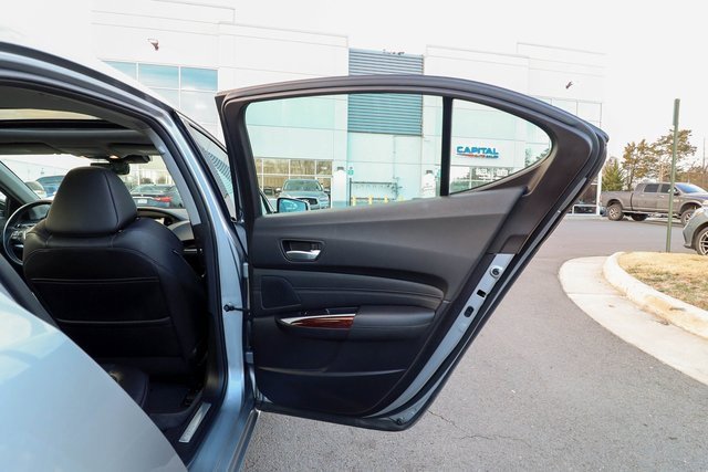 Used 2017 Acura TLX V6 SH-AWD w/ Technology Pkg image 41