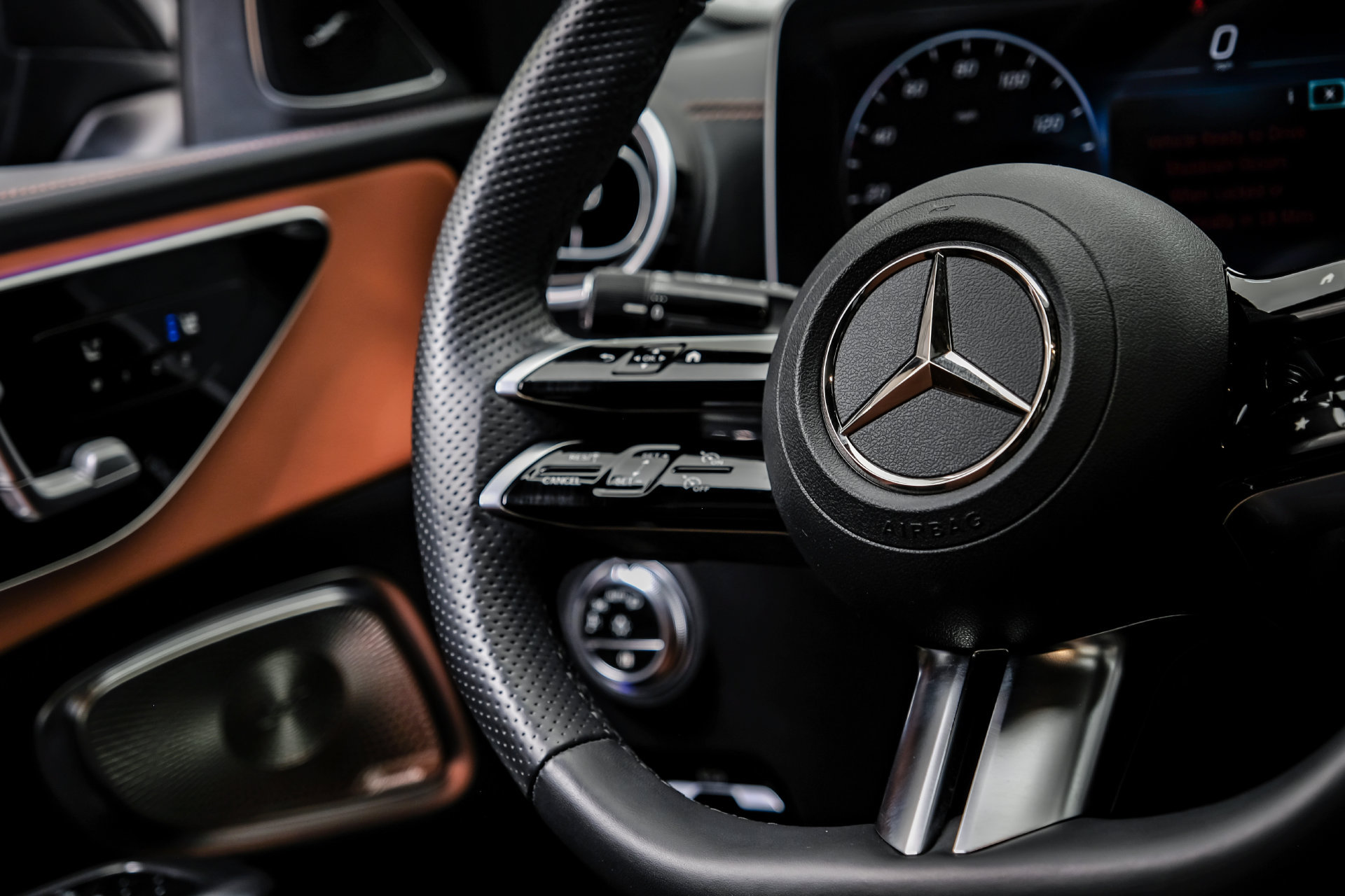Used 2024 Mercedes-Benz C 300 4MATIC Sedan image 21