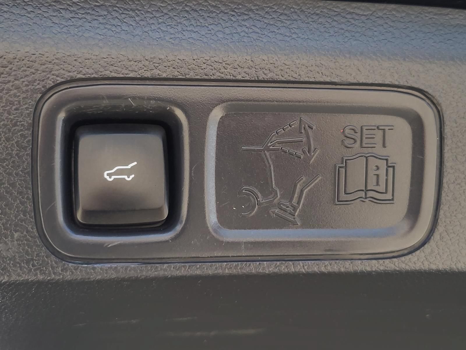 Used 2023 Ford Expedition Max Limited AWD/4WD image 12