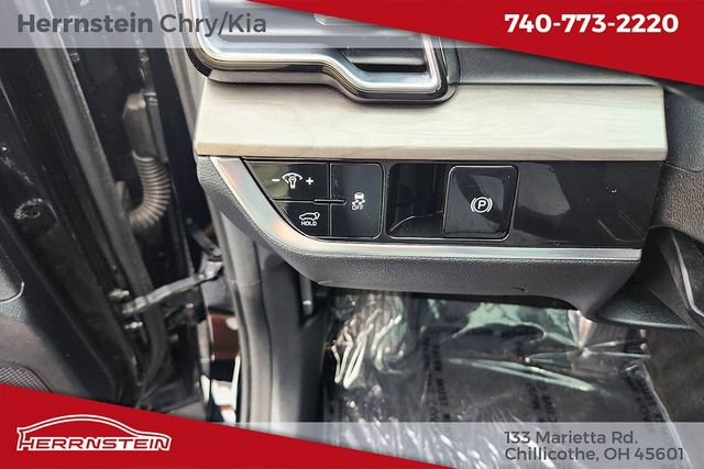 Used 2023 Kia Sportage X-Line w/ X-Line Premium Package AWD/4WD image 16