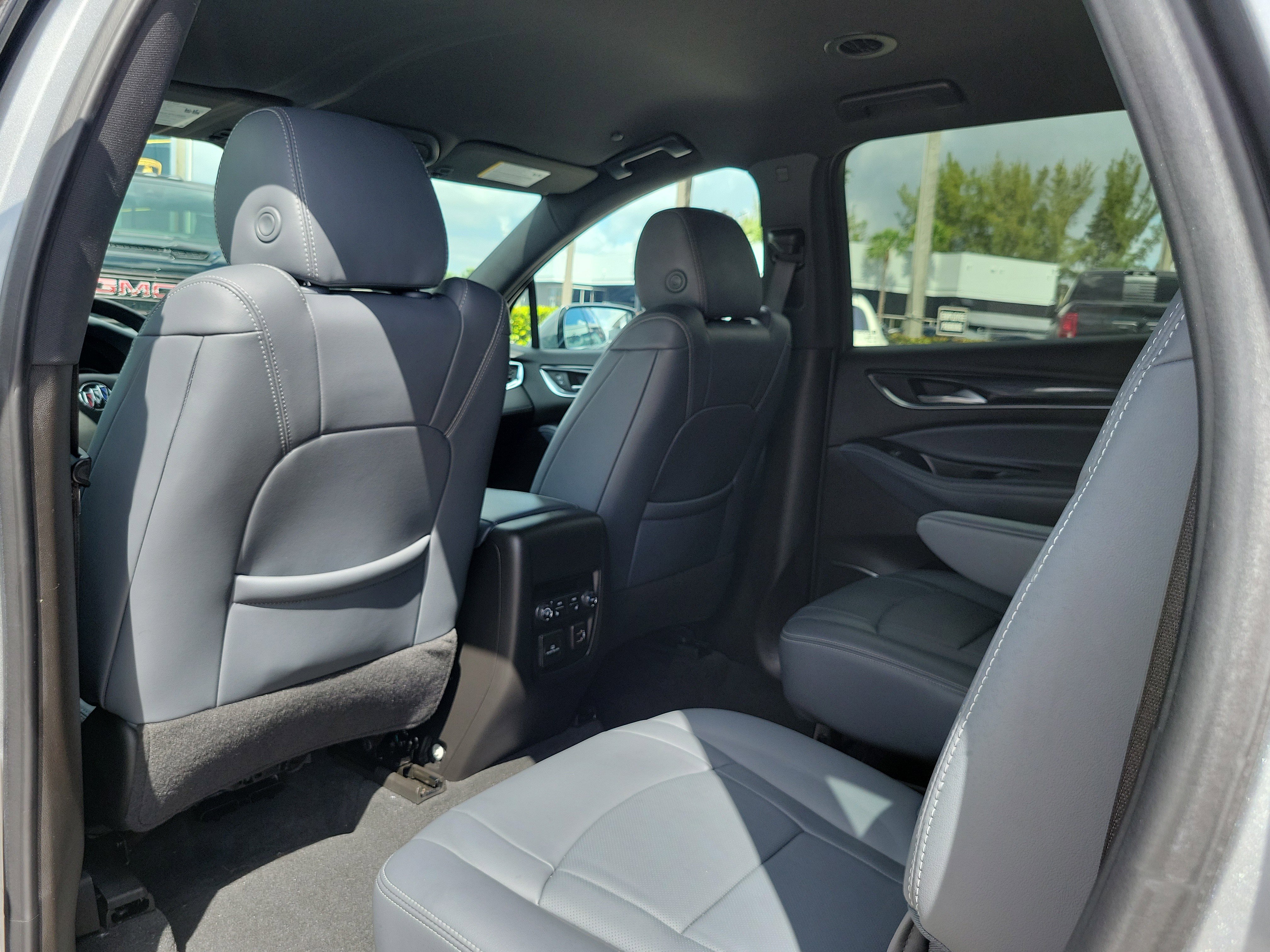 Used 2024 Buick Enclave Premium image 15