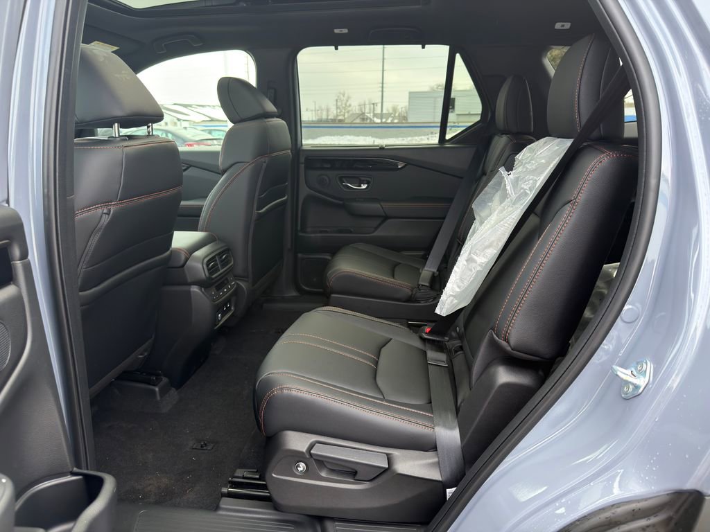 Used 2026 Honda Pilot TrailSport image 20