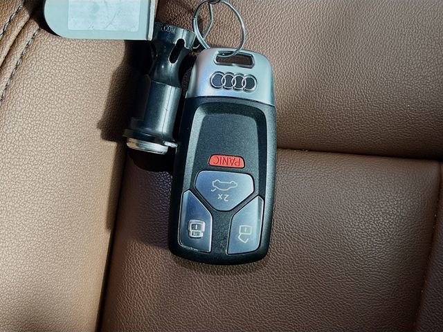 Used 2023 Audi A4 2.0T Premium w/ Convenience Package image 32