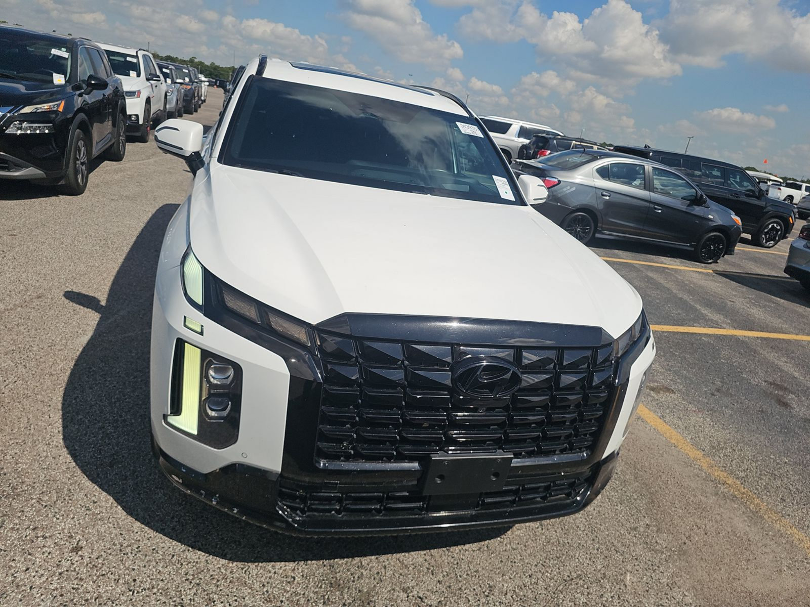 Used 2024 Hyundai Palisade Calligraphy AWD/4WD image 2