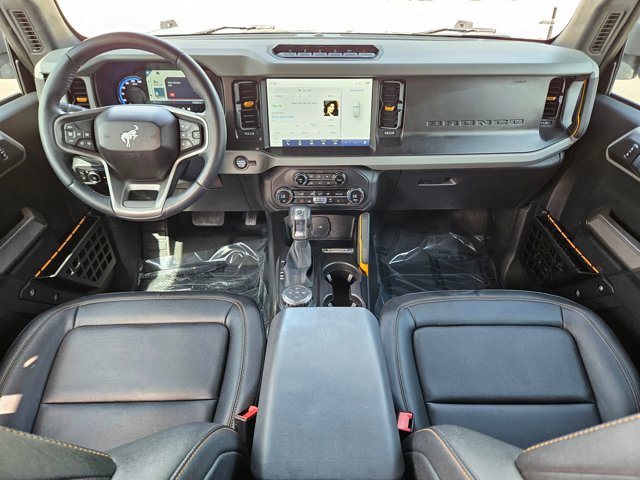 Used 2023 Ford Bronco Badlands image 17