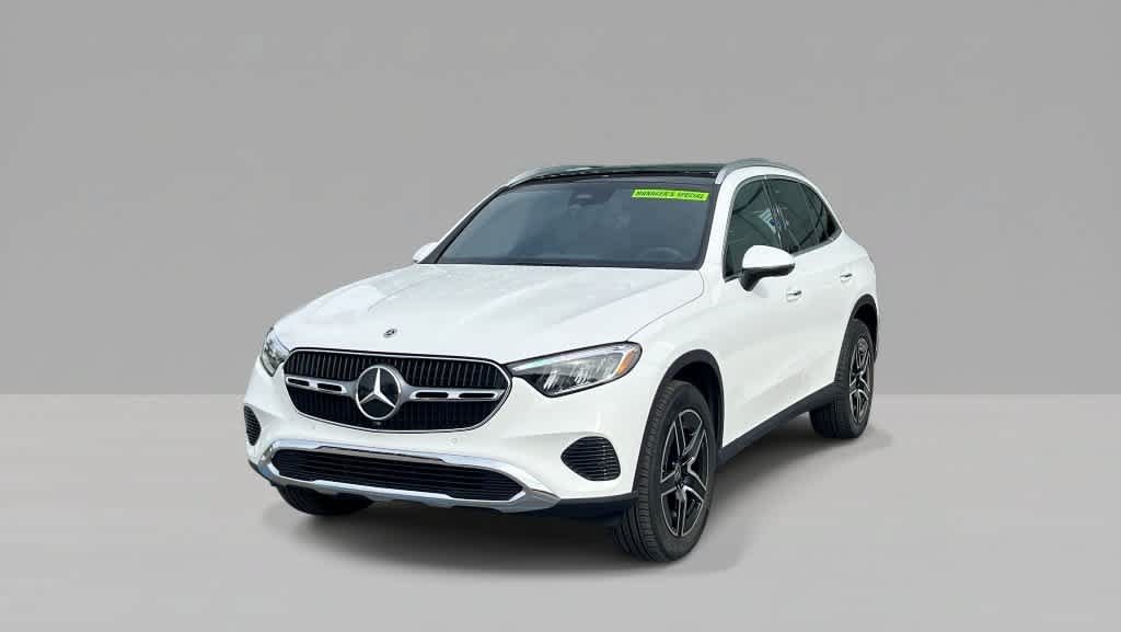Used 2026 Mercedes-Benz GLC 300 4MATIC image 1