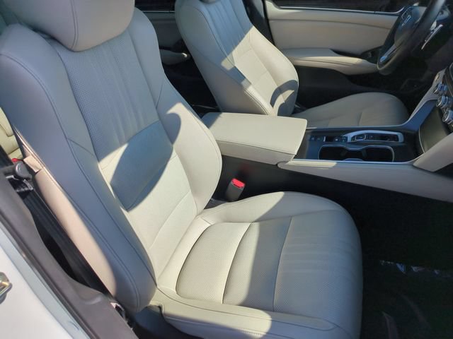 Used 2019 Honda Accord Touring image 34