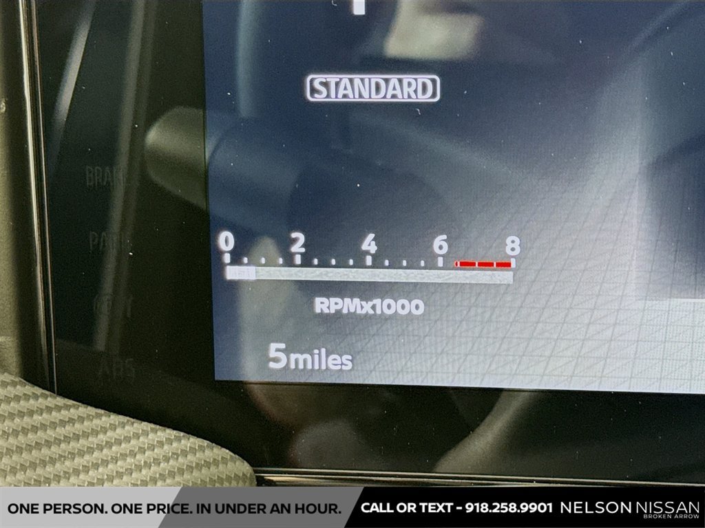 New 2026 Nissan Kicks SR w/ SR Premium Package FWD image 12