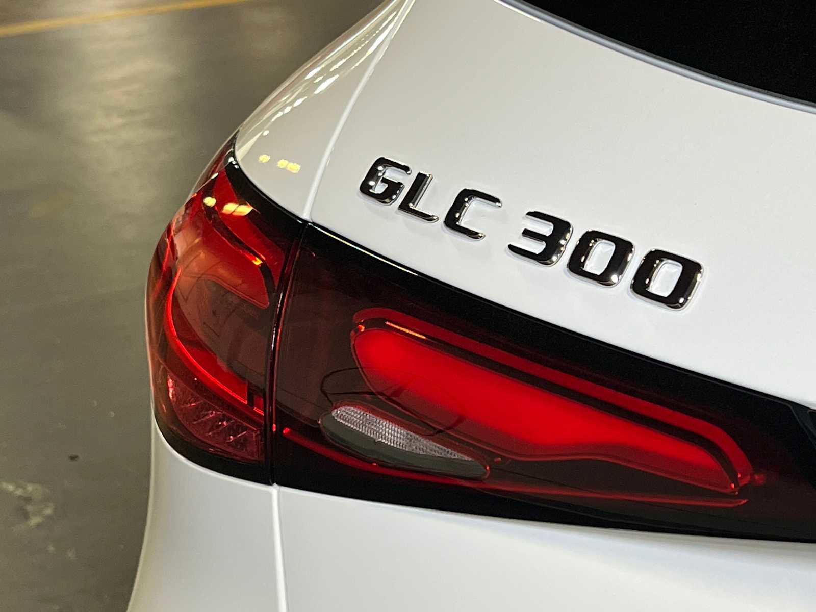 New 2025 Mercedes-Benz GLC 300 4MATIC image 13