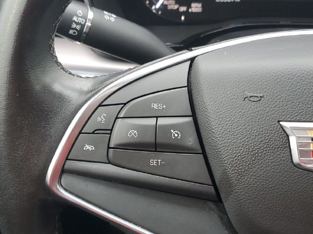 Used 2018 Cadillac XT5 Luxury w/ Driver Awareness Package AWD/4WD image 23