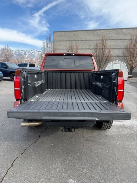 Used 2025 Toyota Tacoma TRD Off-Road w/ TRD Off Road Upgrade Package image 9
