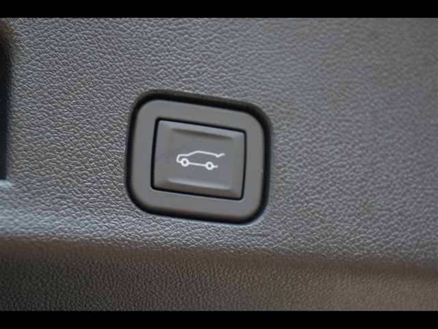 New 2026 Chevrolet Traverse LT FWD image 20