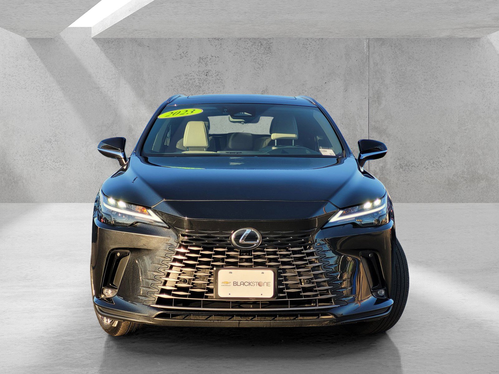 Used 2023 Lexus RX 350 w/ Accessory Package (Z1) image 2