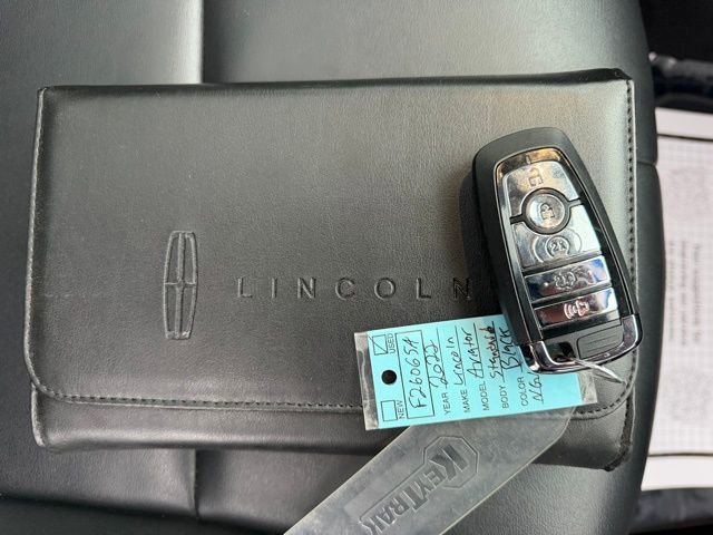 Used 2022 Lincoln Aviator AWD w/ Premium Package image 41