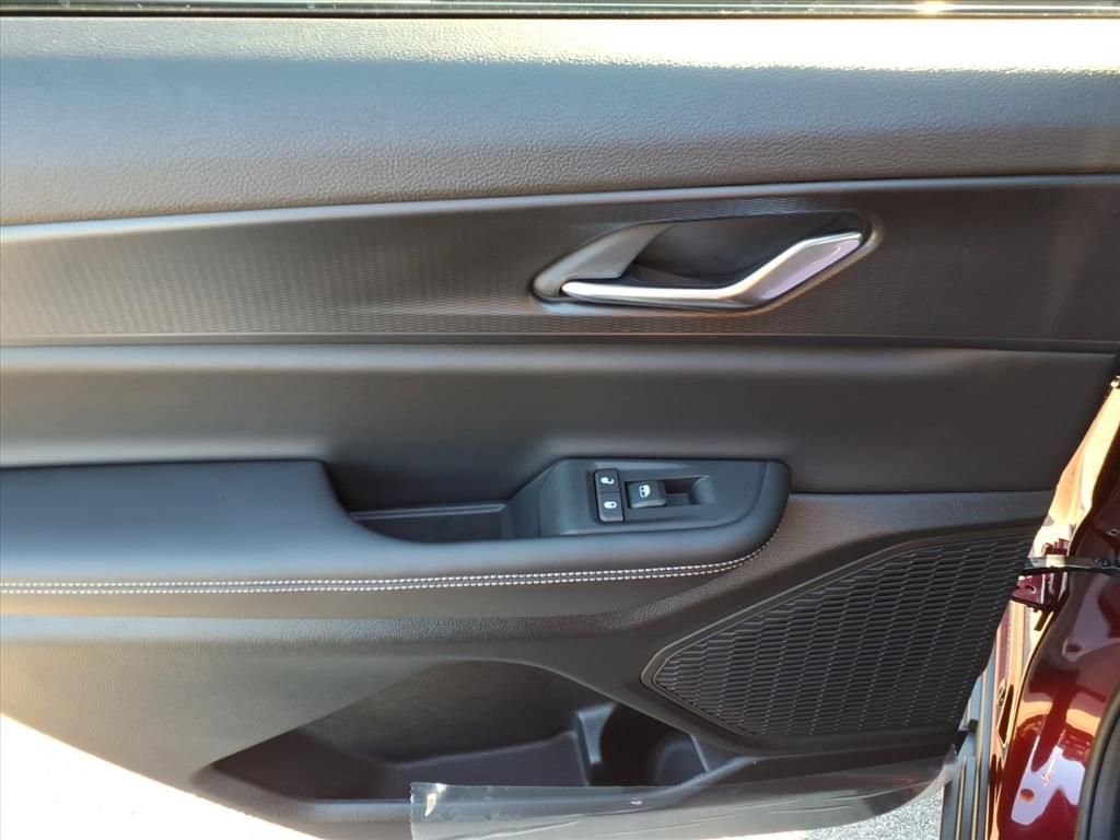 New 2025 Jeep Grand Cherokee L Altitude image 30