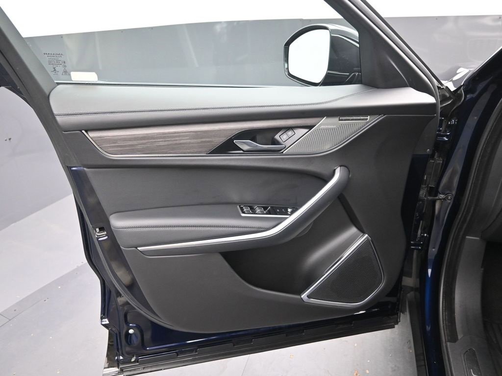 Used 2023 Jaguar F-PACE S image 18