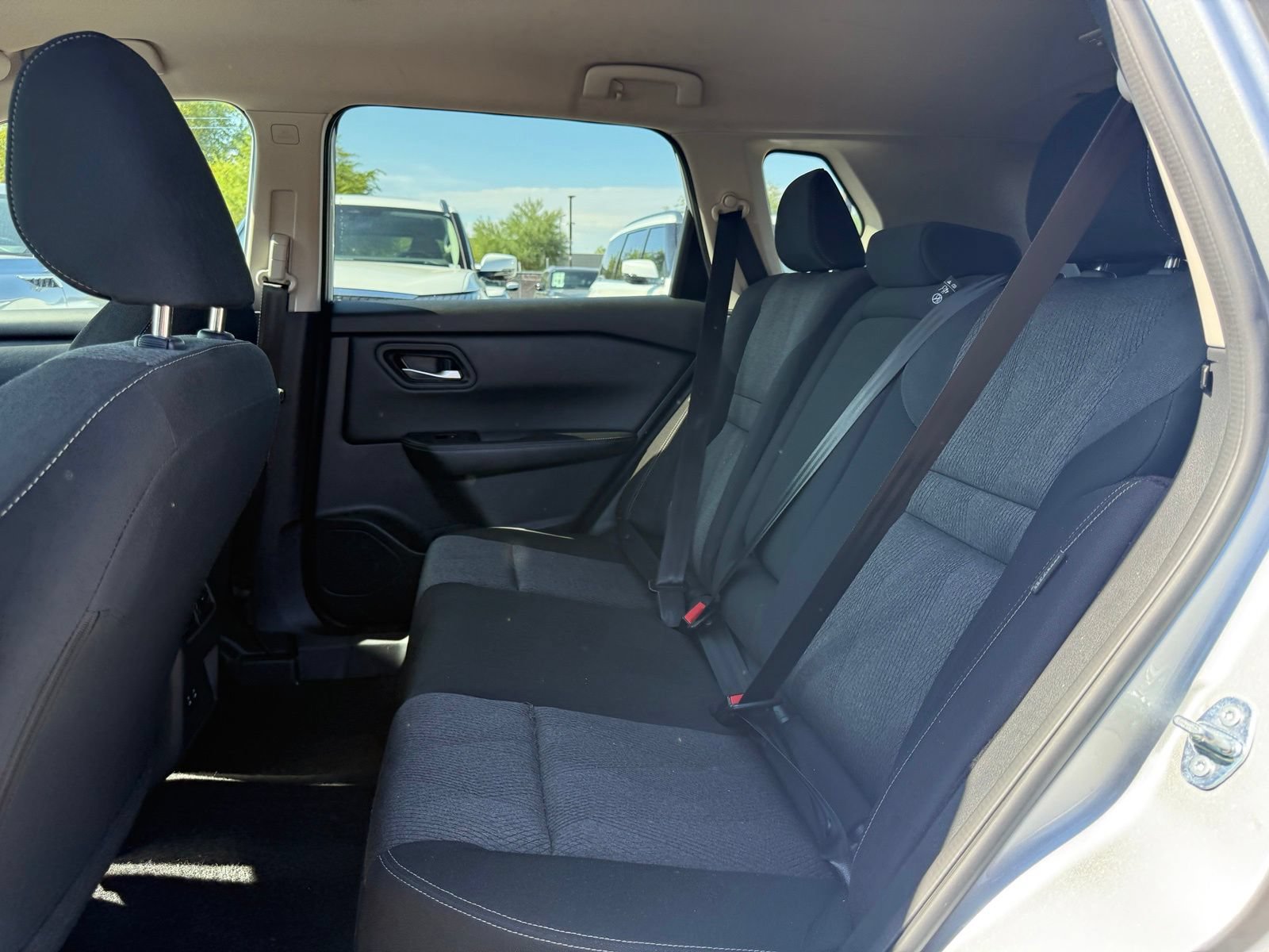 Certified 2025 Nissan Rogue SV FWD image 7