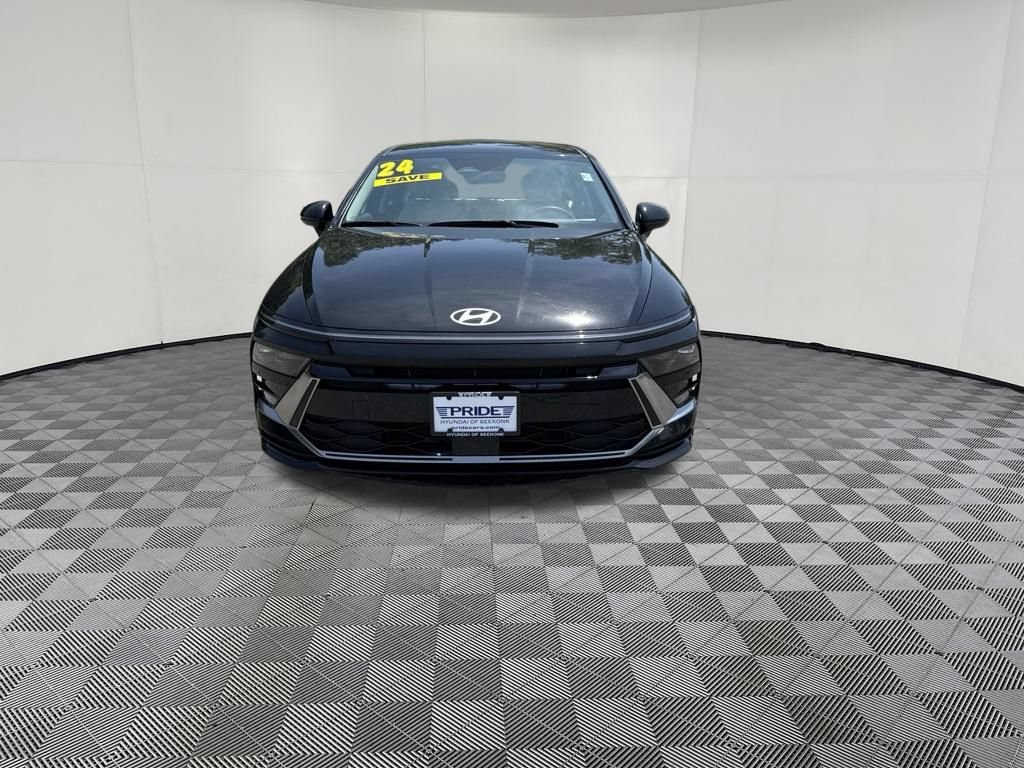 Used 2024 Hyundai Sonata SEL FWD image 2