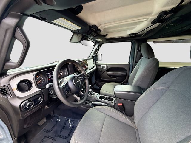 Used 2024 Jeep Wrangler Sport AWD/4WD image 20