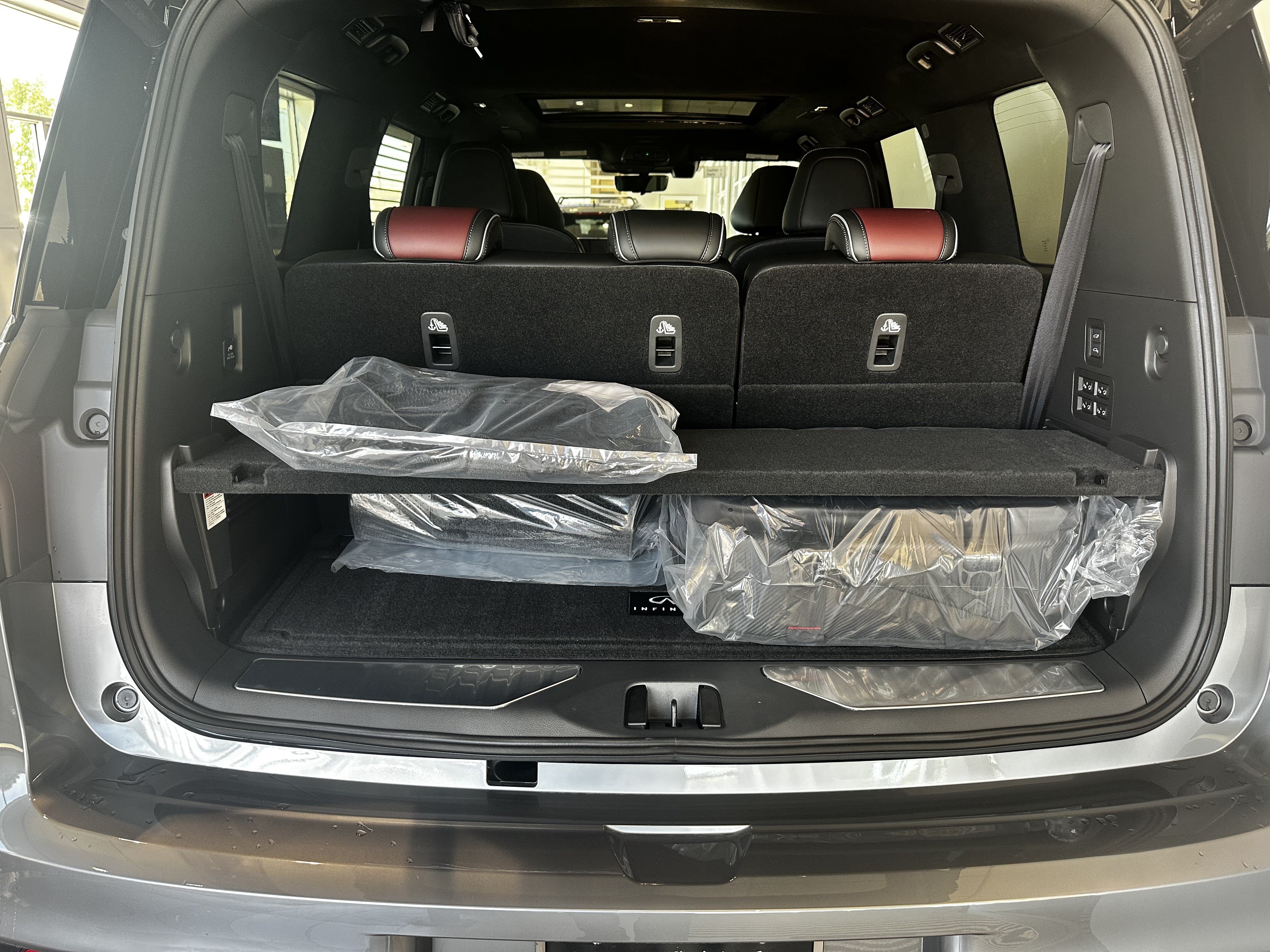New 2027 INFINITI QX80 Autograph w/ Premium Cargo Package AWD/4WD image 10