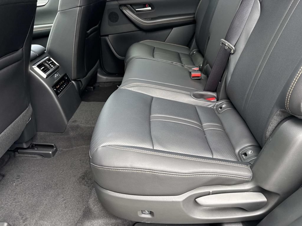 New 2026 MAZDA CX-90 Plug-In Hybrid w/ Preferred AWD/4WD image 16