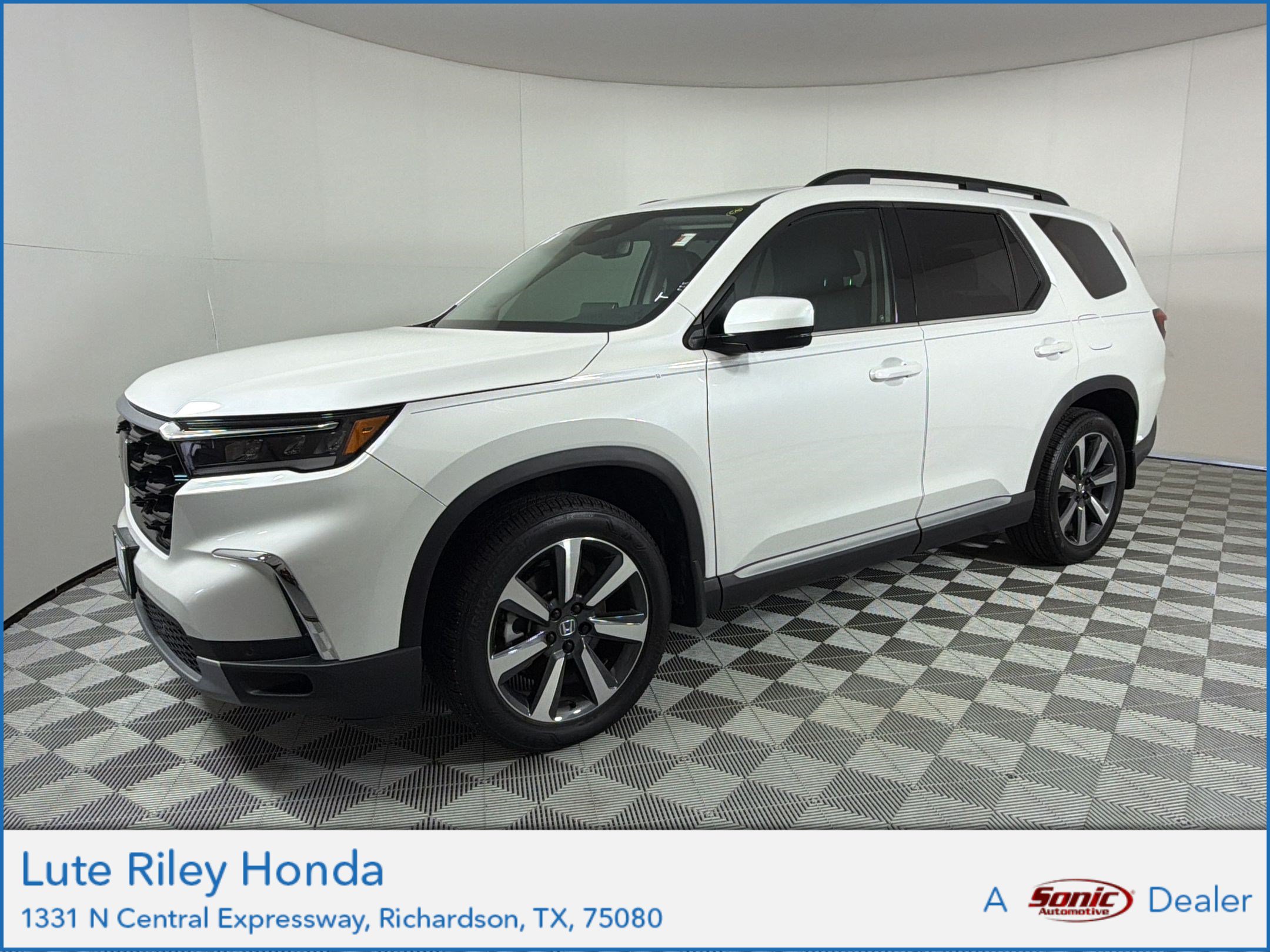 Certified 2024 Honda Pilot Touring