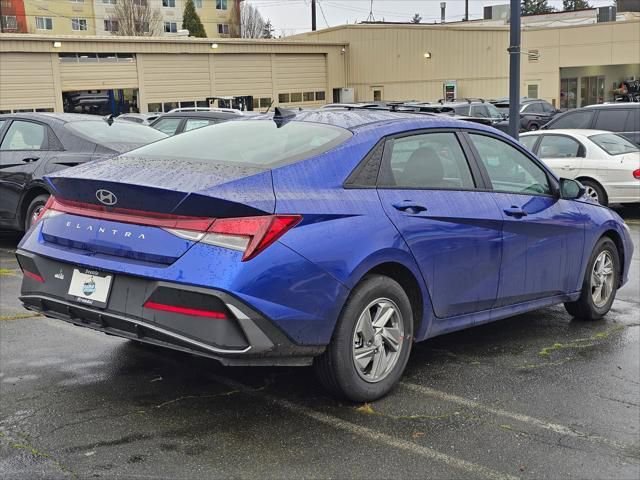 New 2026 Hyundai Elantra SE FWD image 7