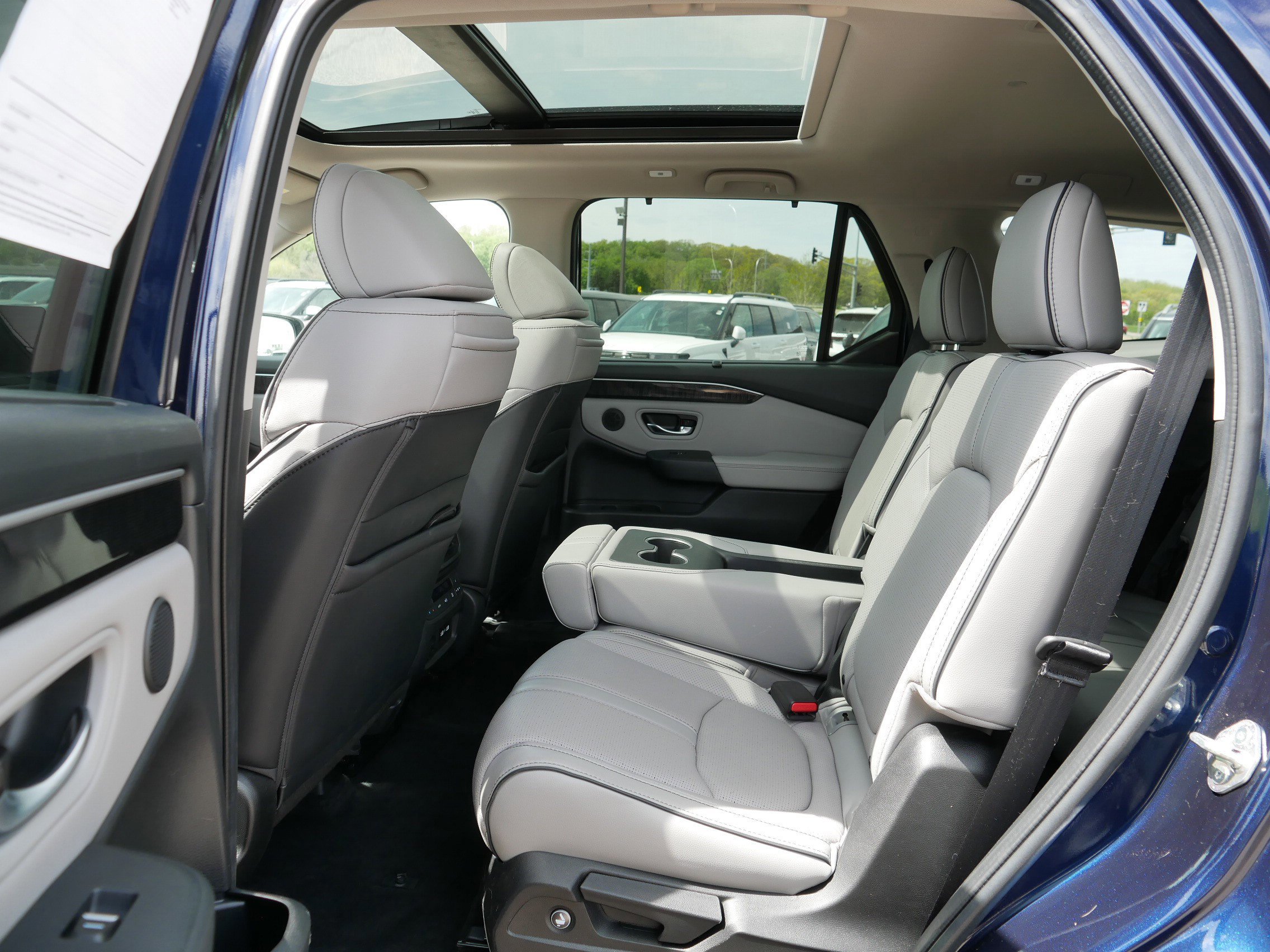 Used 2023 Honda Pilot Elite image 16