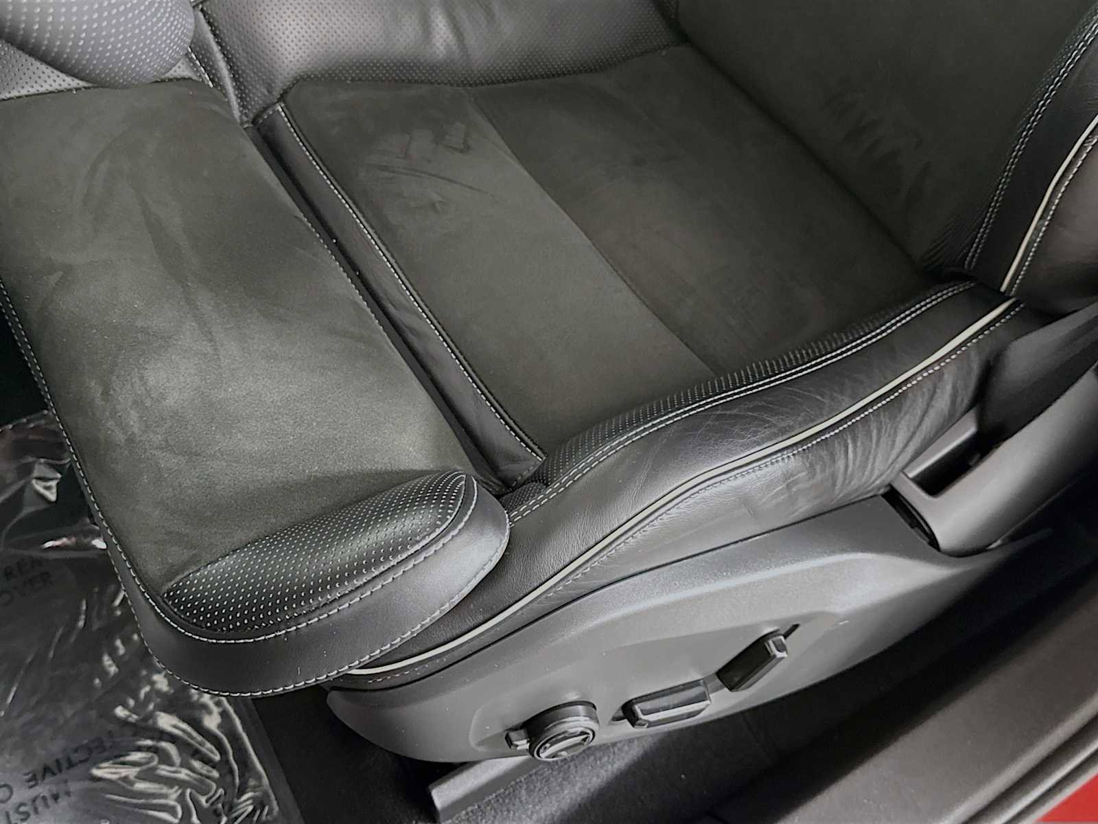 Used 2019 Volvo XC60 T5 R-Design w/ Protection Package Premier image 22