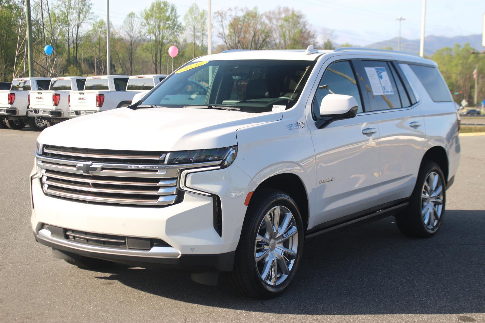 Used 2024 Chevrolet Tahoe High Country w/ Premium Package AWD/4WD image 3