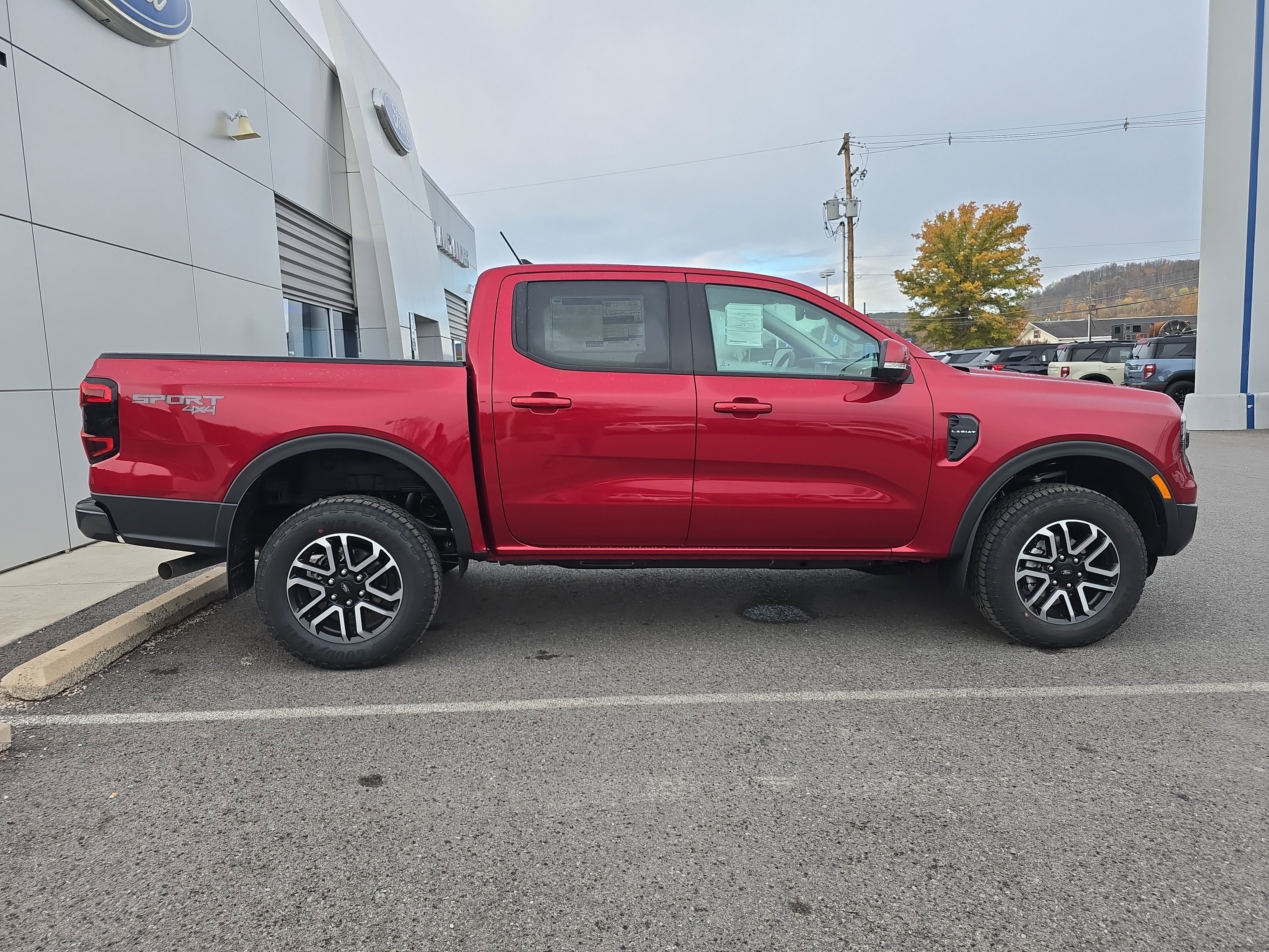 New 2025 Ford Ranger Lariat w/ Advanced Towing Package image 2