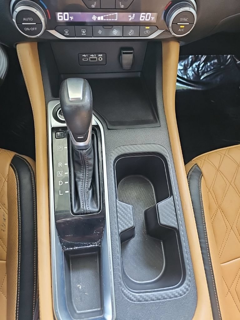 Used 2020 Nissan Sentra SV w/ SV Premium Package FWD image 24