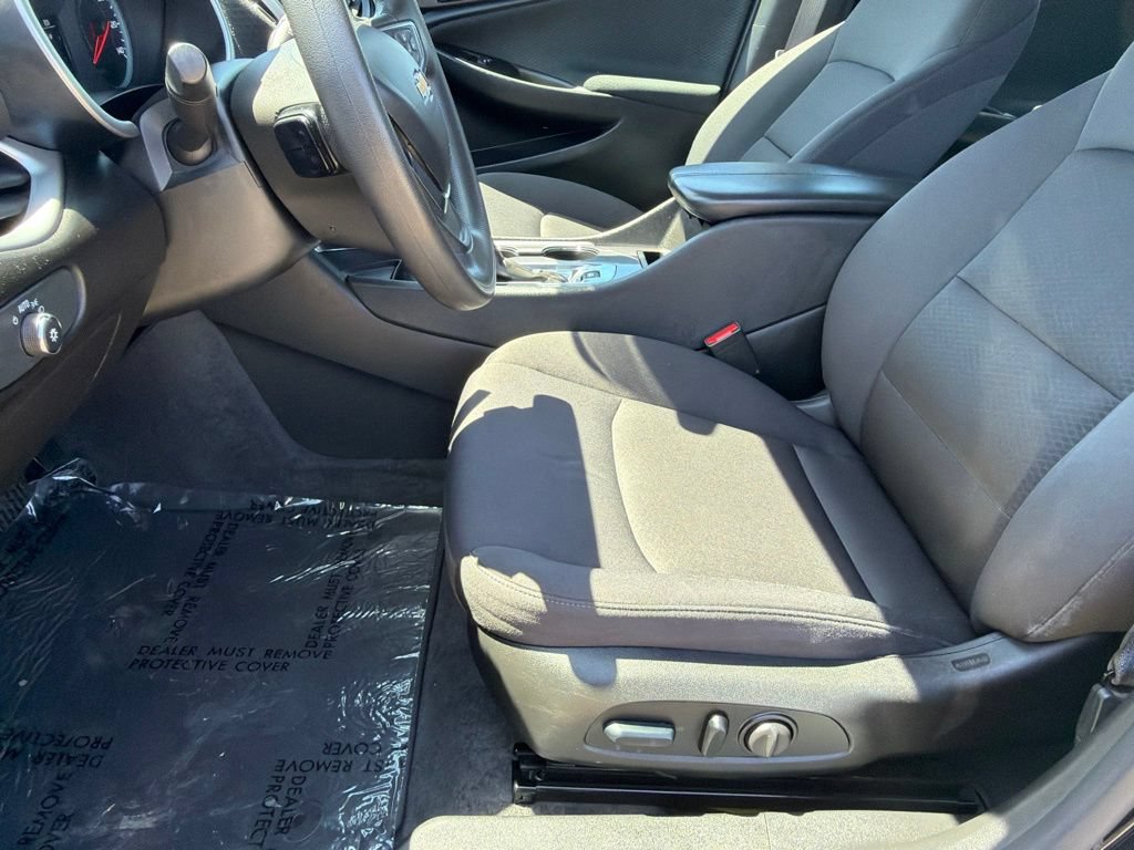 Used 2023 Chevrolet Malibu LT FWD image 22