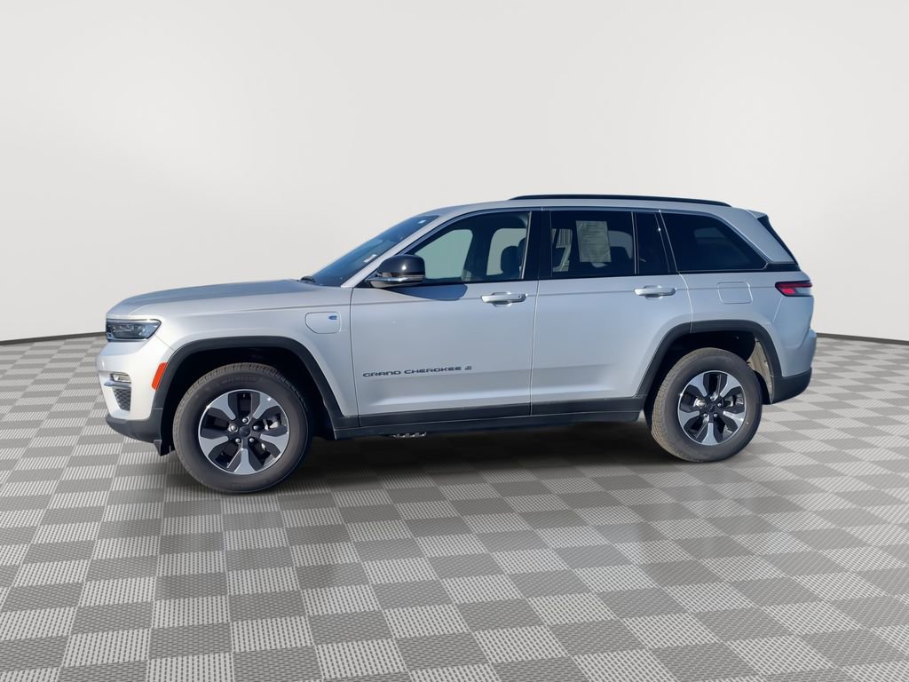 Used 2024 Jeep Grand Cherokee Limited 4xe image 5