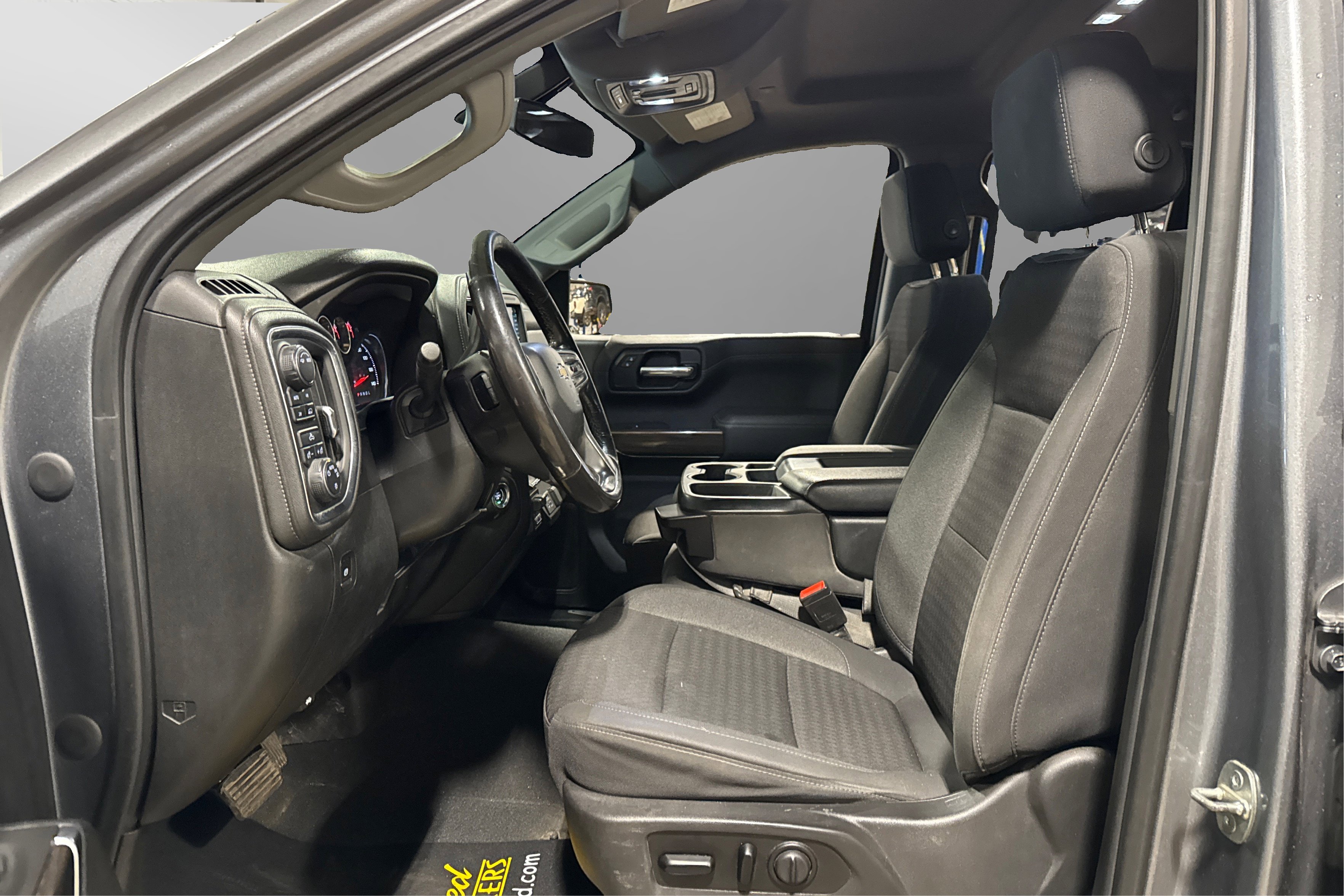 Used 2020 Chevrolet Silverado 1500 LT w/ All-Star Edition image 17