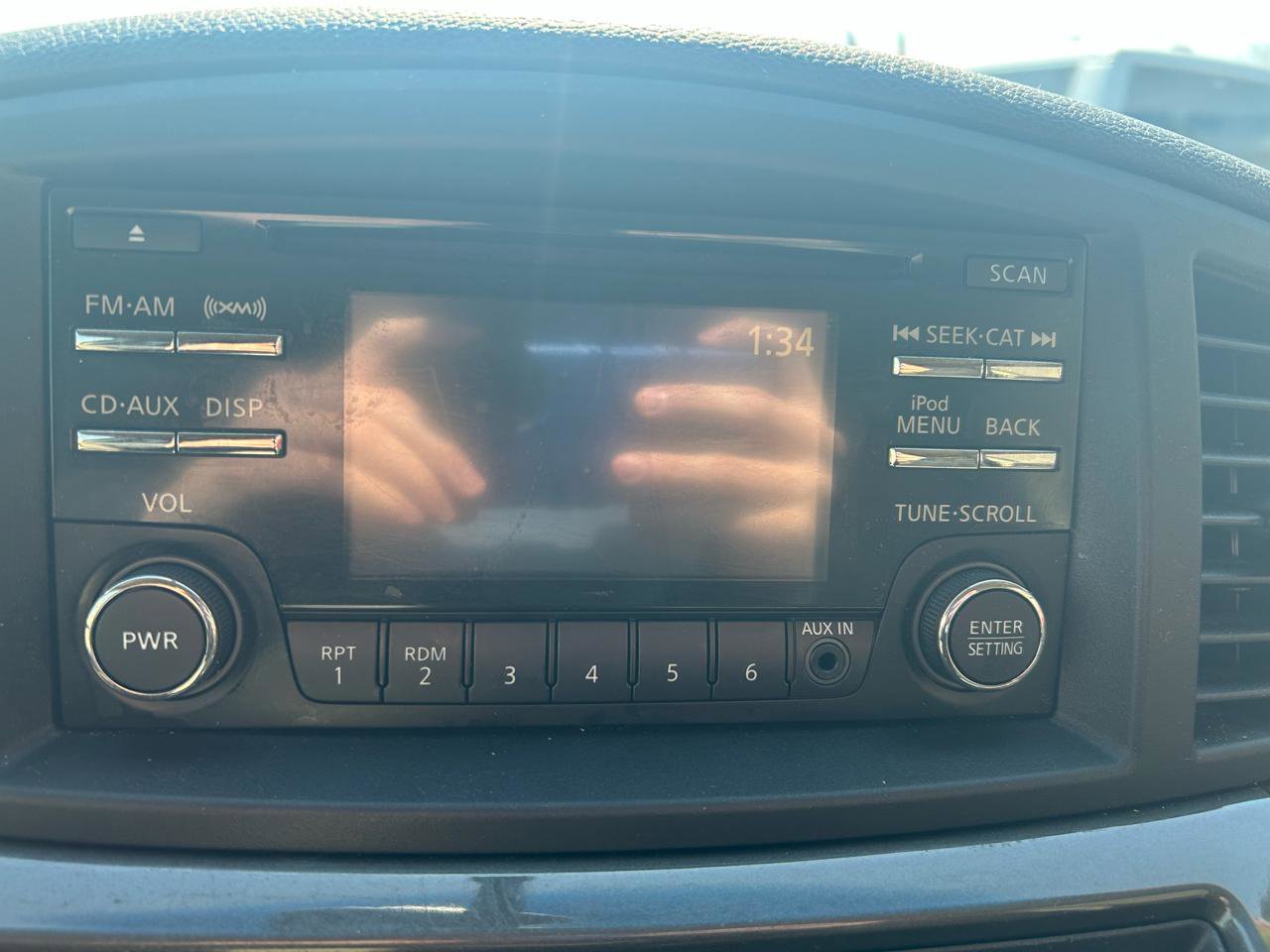 Used 2014 Nissan Quest SV image 21