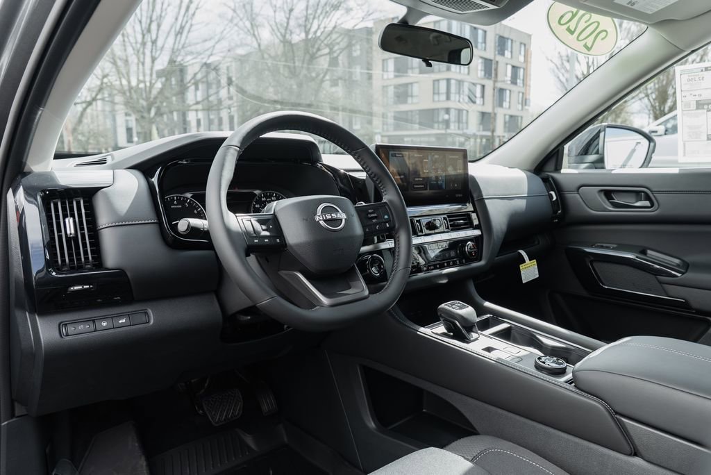 New 2026 Nissan Pathfinder SV image 21