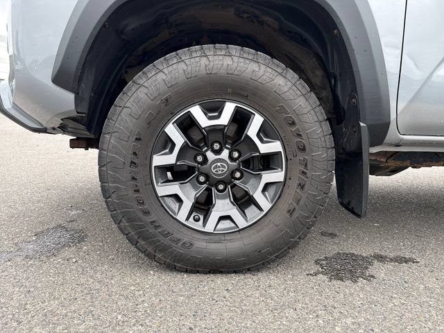 Used 2021 Toyota Tacoma TRD Off-Road AWD/4WD image 28