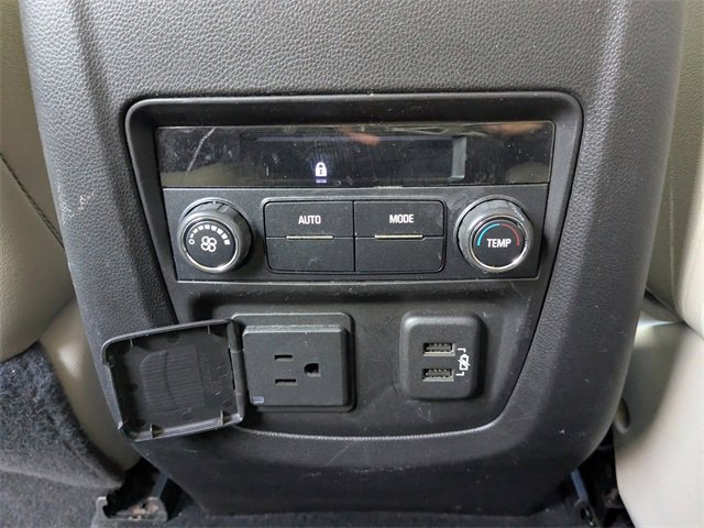 Used 2018 Buick Enclave Essence image 17