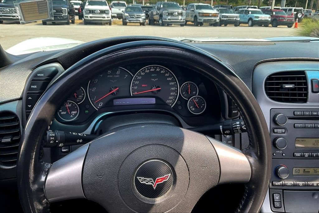 Used 2006 Chevrolet Corvette Convertible w/ Preferred Equipment Group RWD image 10