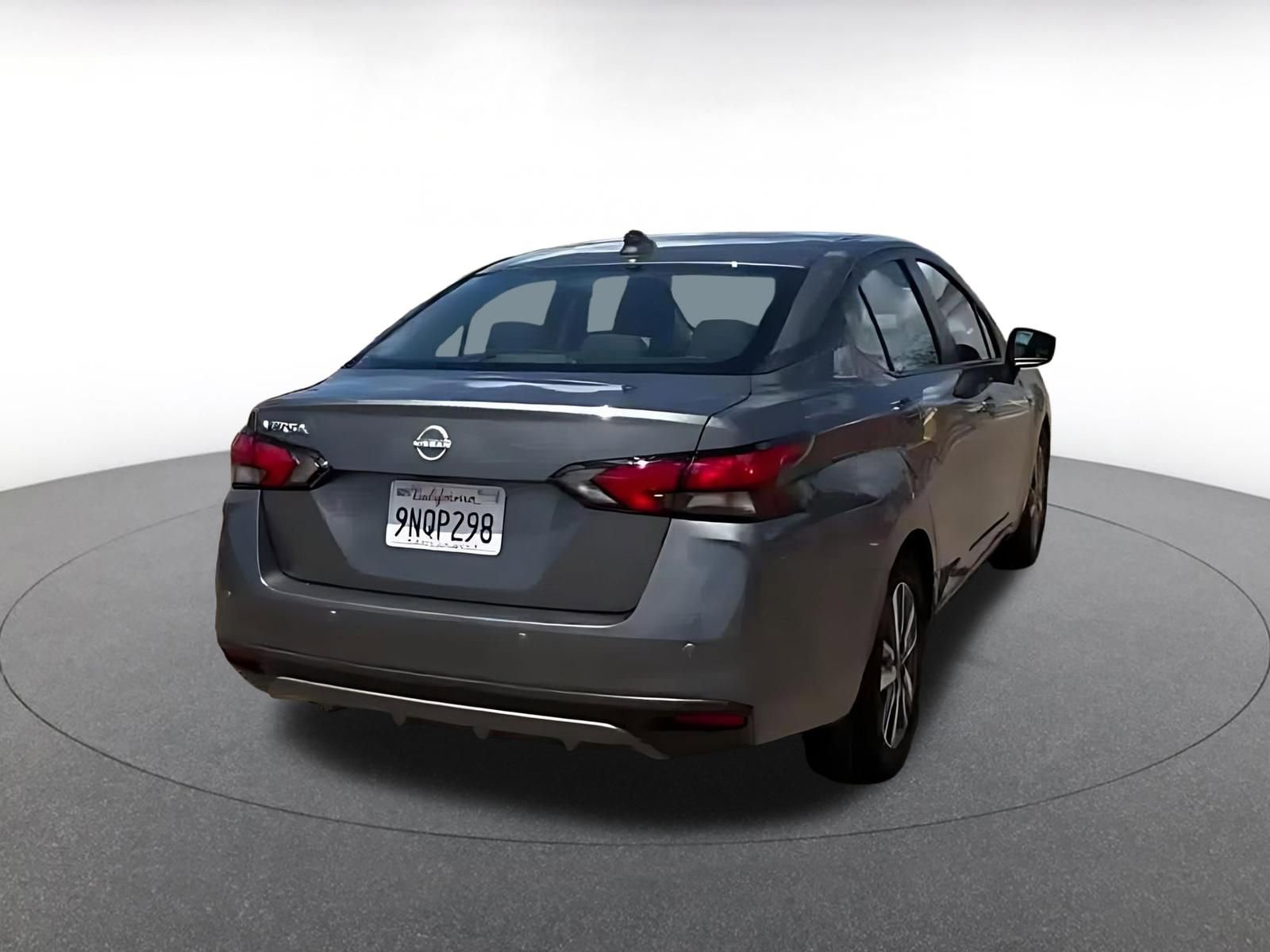 Used 2025 Nissan Versa SV FWD image 15