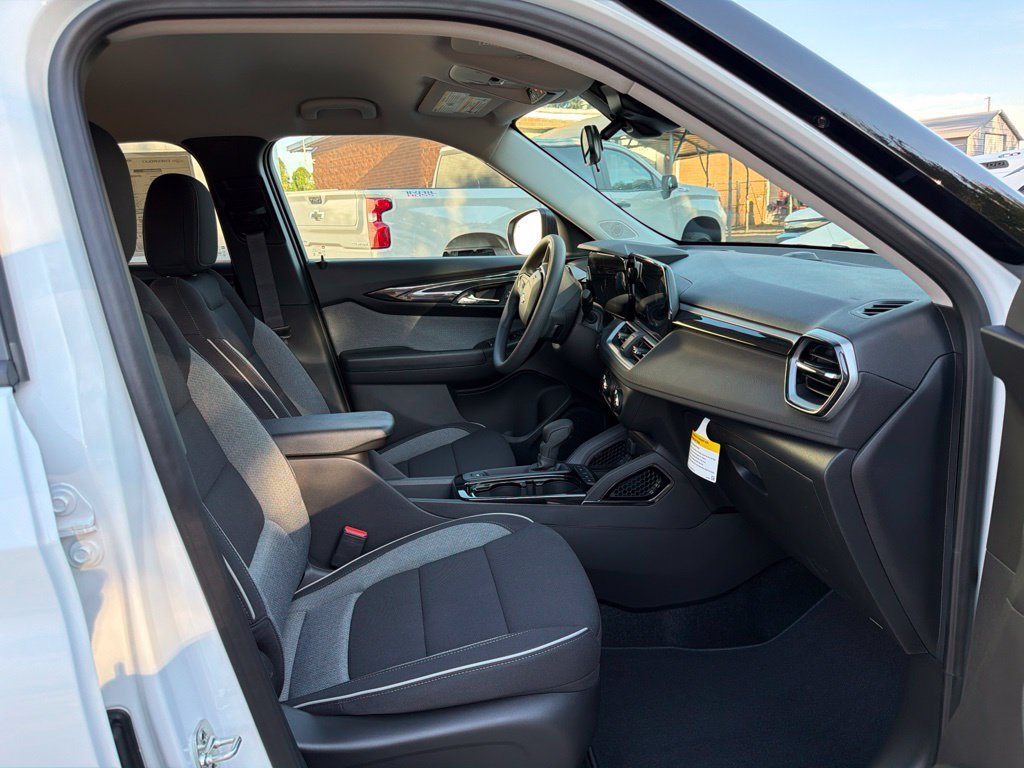 New 2026 Chevrolet TrailBlazer LS w/ LS Convenience Package FWD image 11